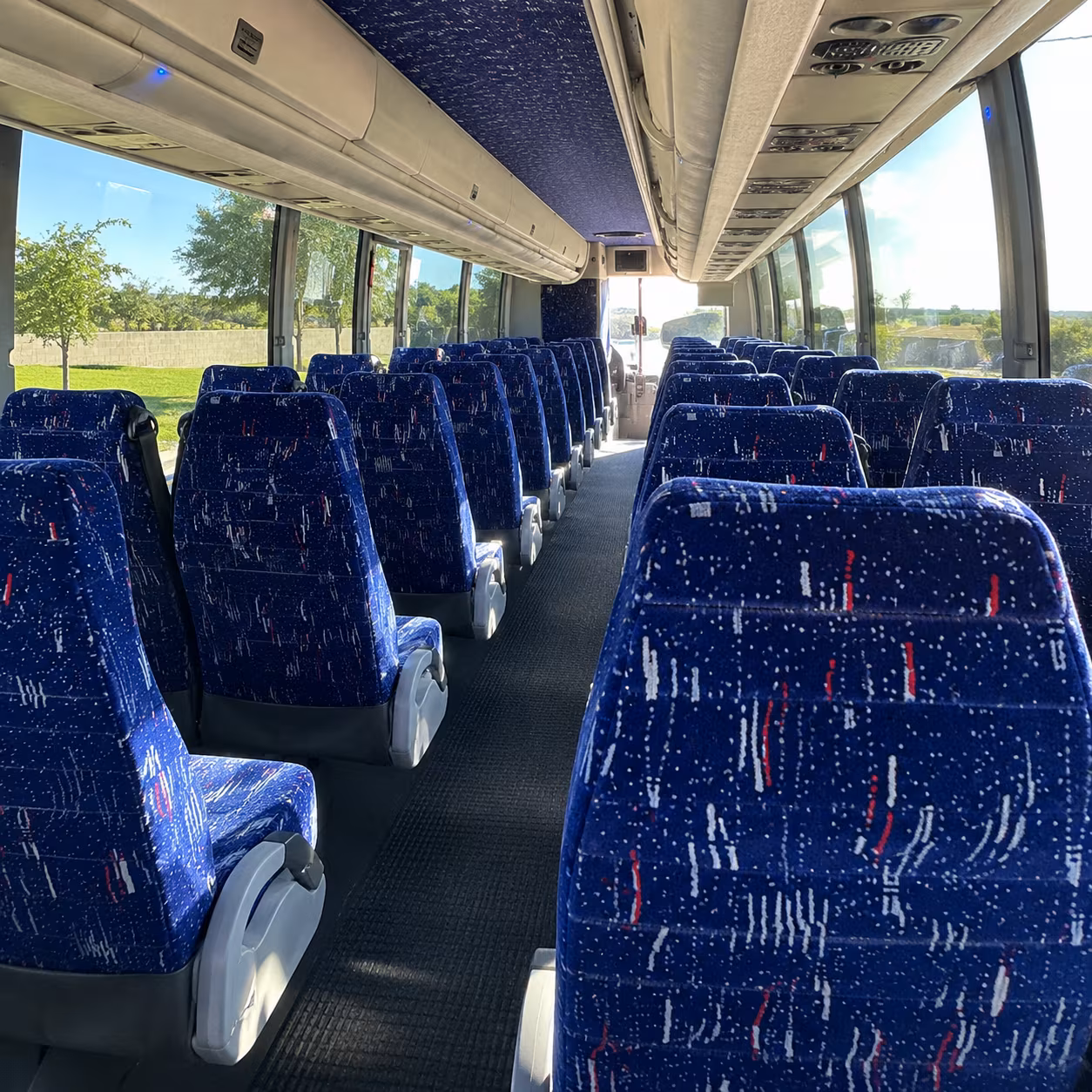 secure transportation for your next convention or trade show 1